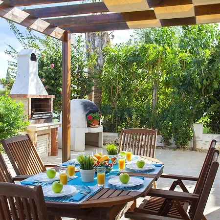 Villa Holiday Crystal Sea *